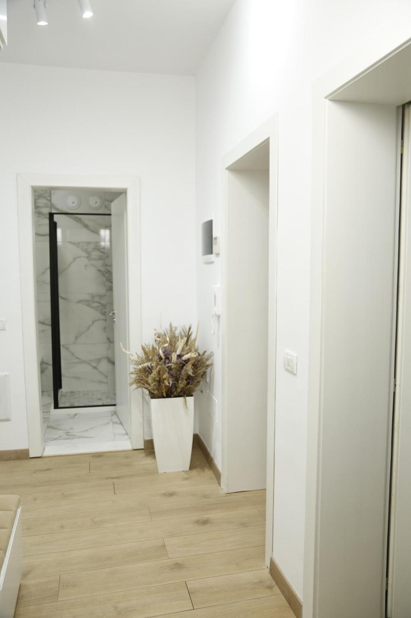 Albi Apartment Тирана Екстериор снимка