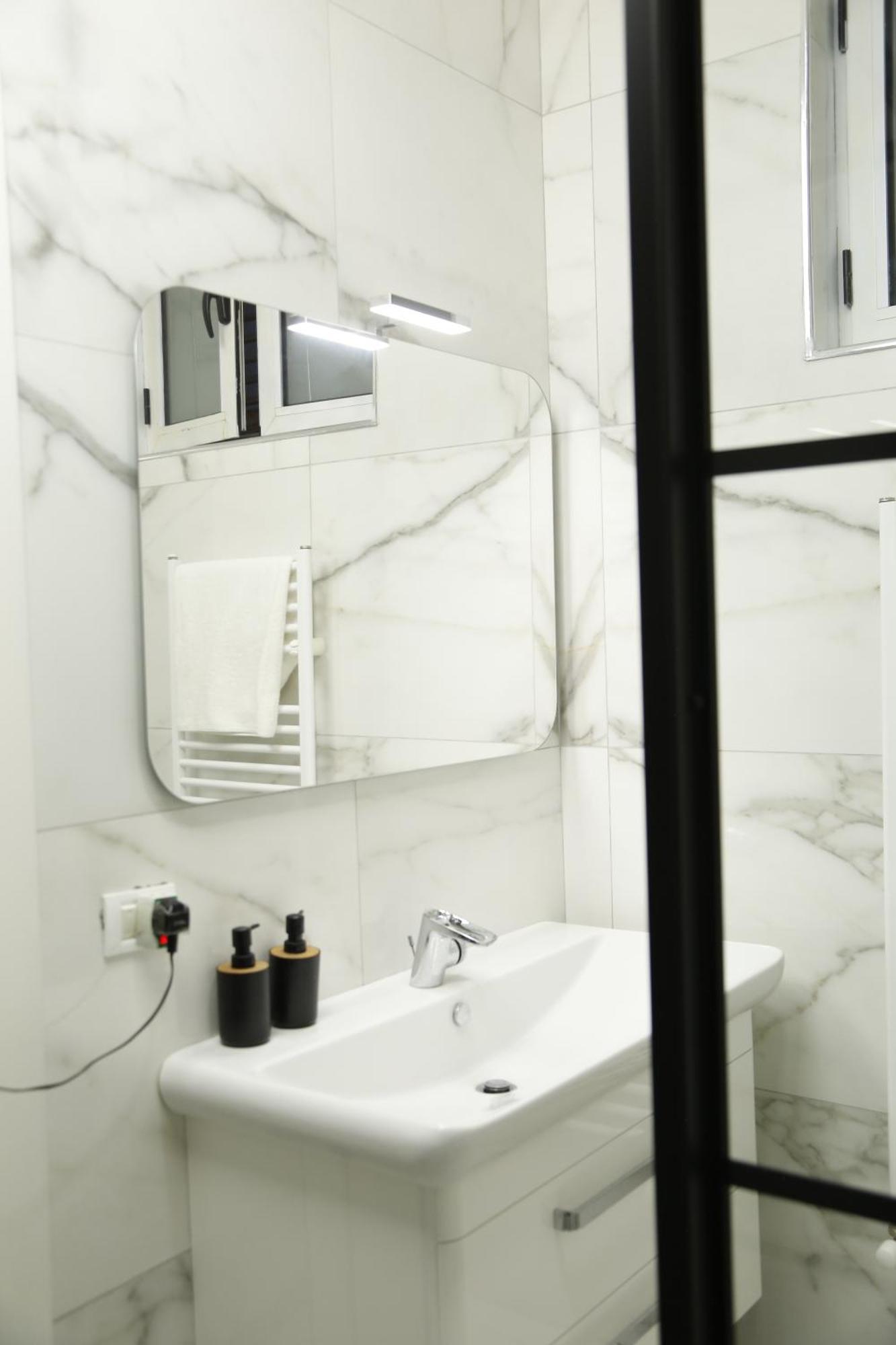 Albi Apartment Тирана Екстериор снимка