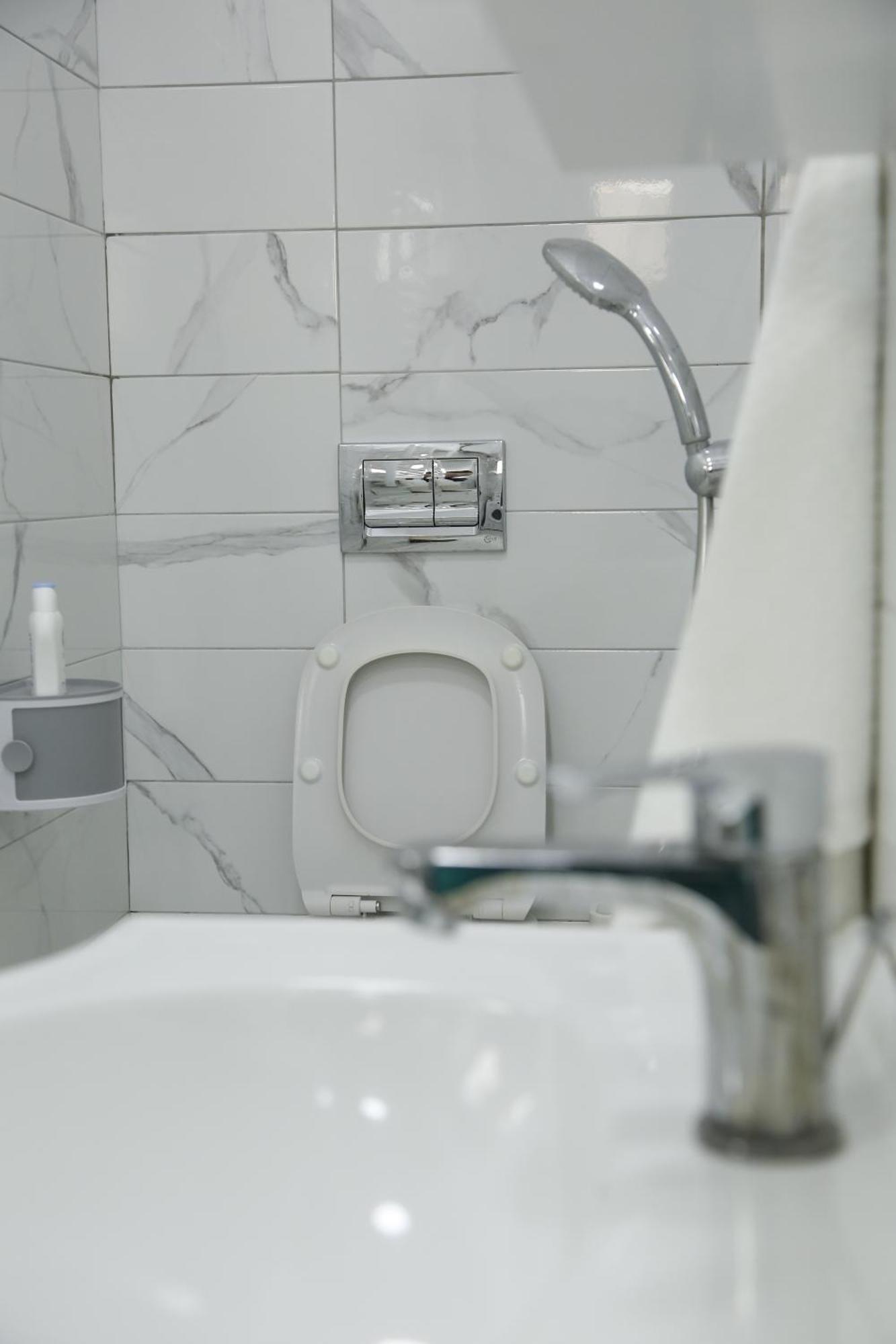 Albi Apartment Тирана Екстериор снимка