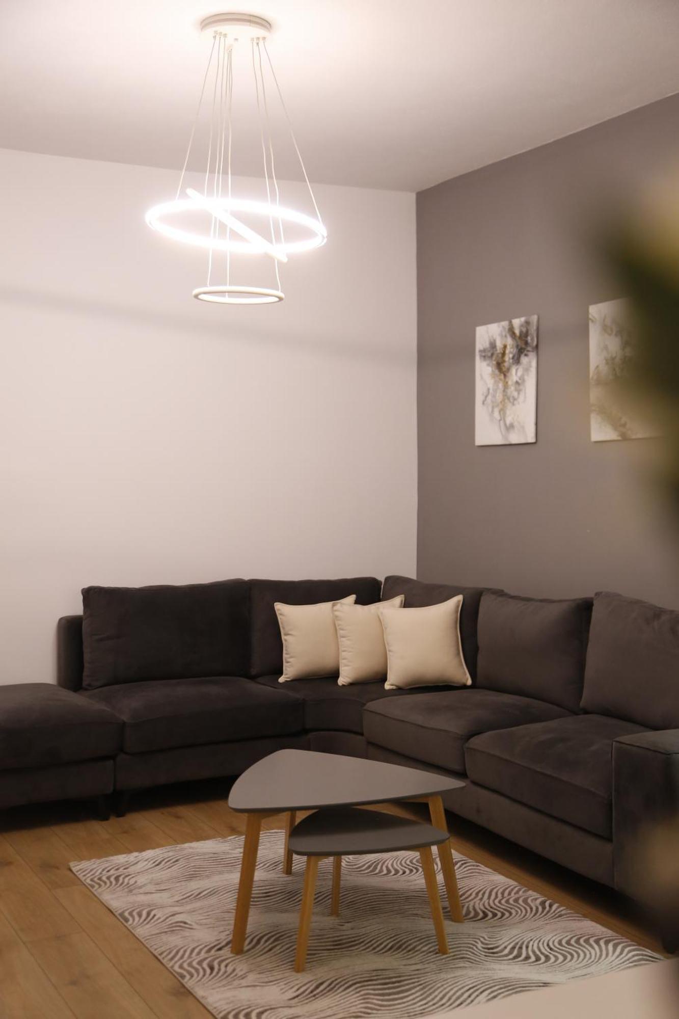 Albi Apartment Тирана Екстериор снимка