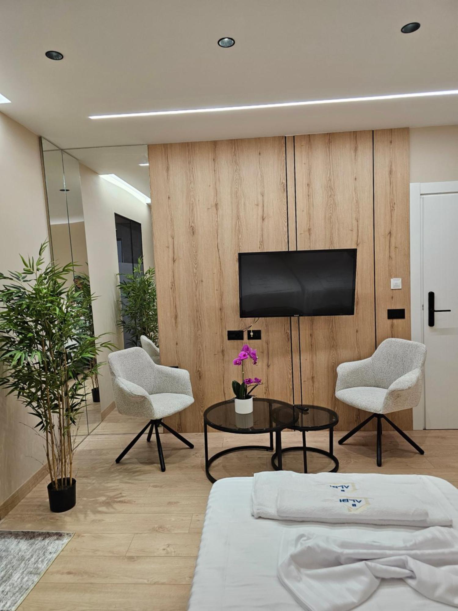Albi Apartment Тирана Екстериор снимка