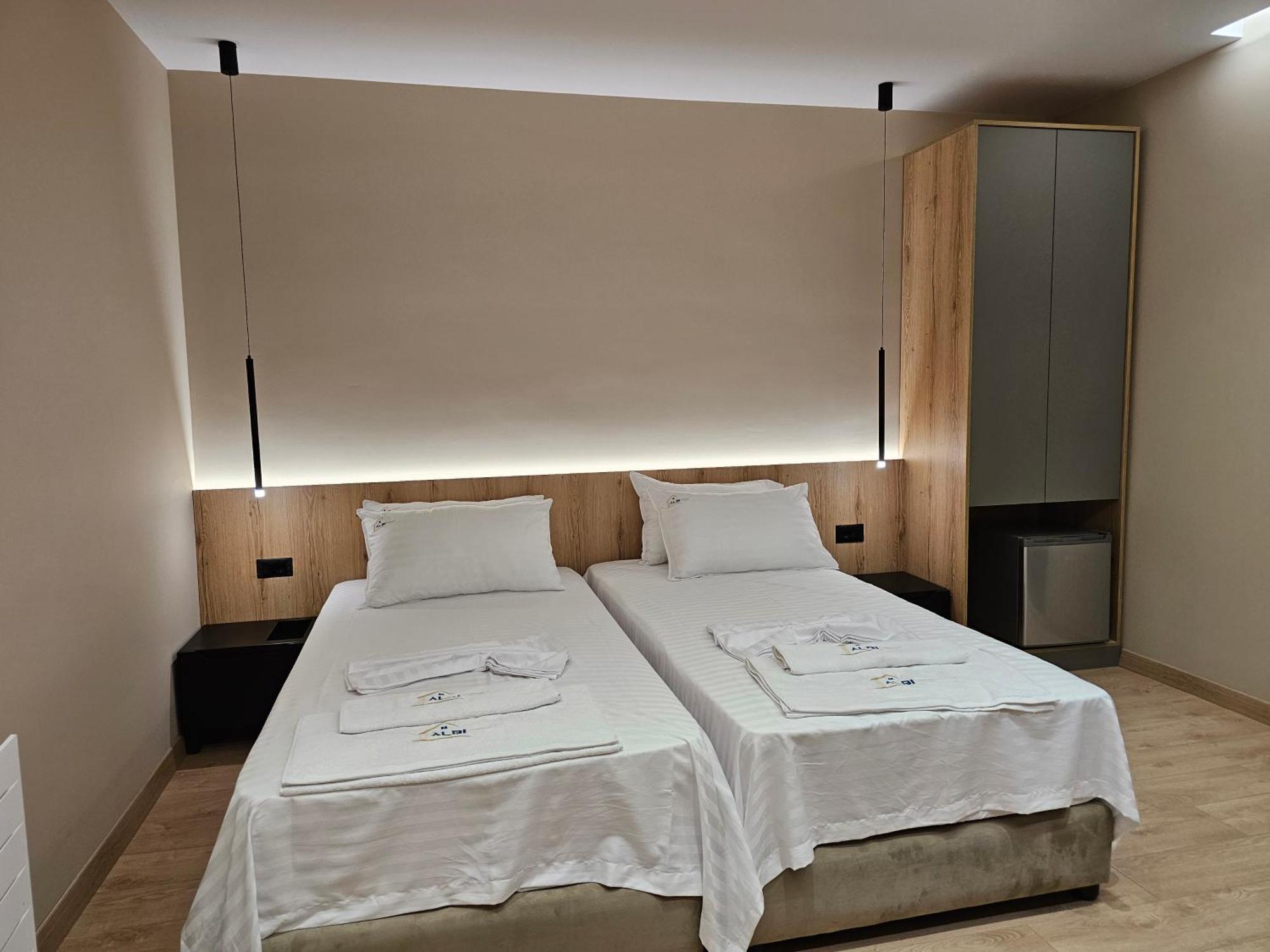 Albi Apartment Тирана Екстериор снимка