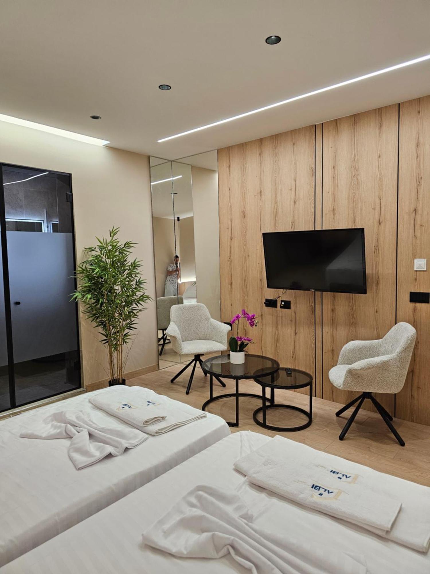 Albi Apartment Тирана Екстериор снимка